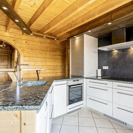 Superb Chalet With In Alpehytte *